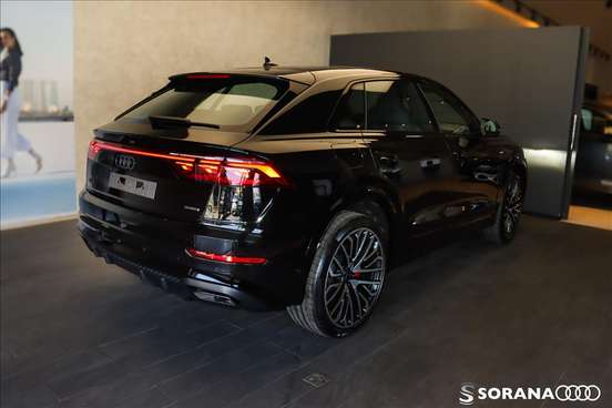 AUDI-Q8-2025