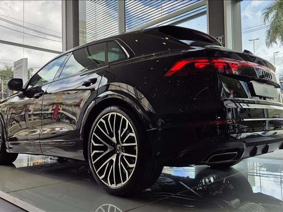 AUDI-Q8-3.0 TFSI GASOLINA PERFORMANCE BLACK QUATTRO TIPTRONIC AUDI-Q8-2025