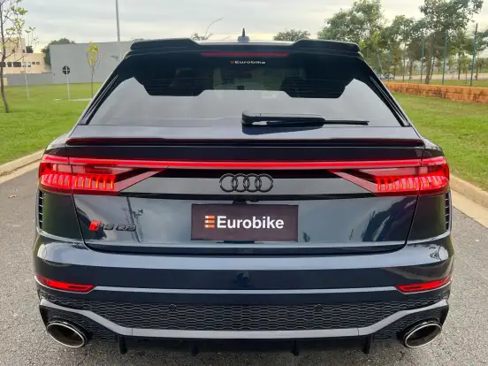 AUDI-RS Q8-2023