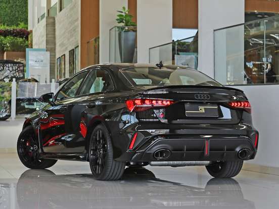 AUDI-RS3-2025