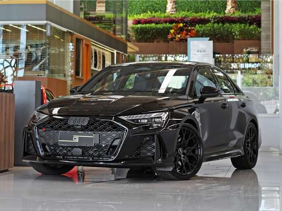 AUDI-RS3-2025