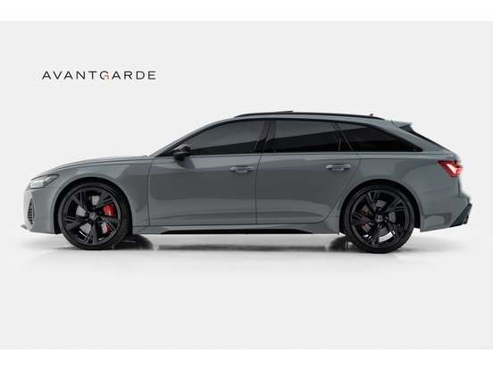 AUDI-RS6-2023