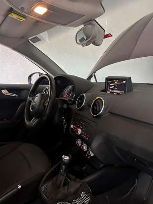 AUDI-A1-1.4 TFSI ATTRACTION 16V 122CV GASOLINA 4P AUTOMÁTICO AUDI-A1-2011
