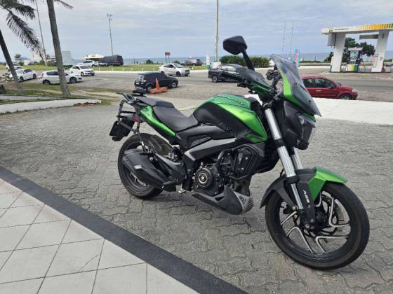 BAJAJ DOMINAR 400 