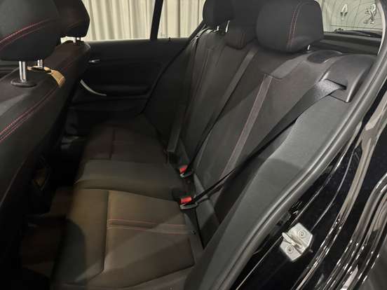 BMW-120i-2.0 16V SPORT ACTIVEFLEX 4P AUTOMÁTICO BMW-120i-2015