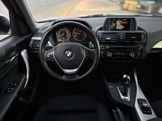 BMW-120i-2015