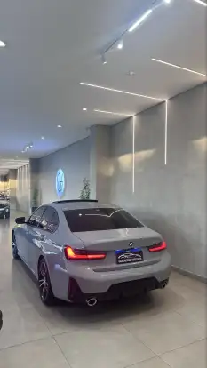 BMW-320i-2023
