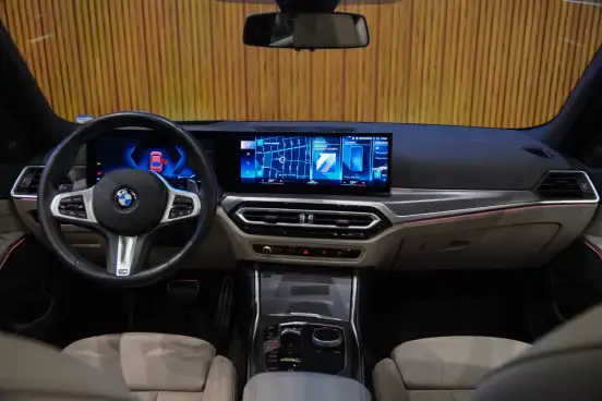 BMW-320i-2024