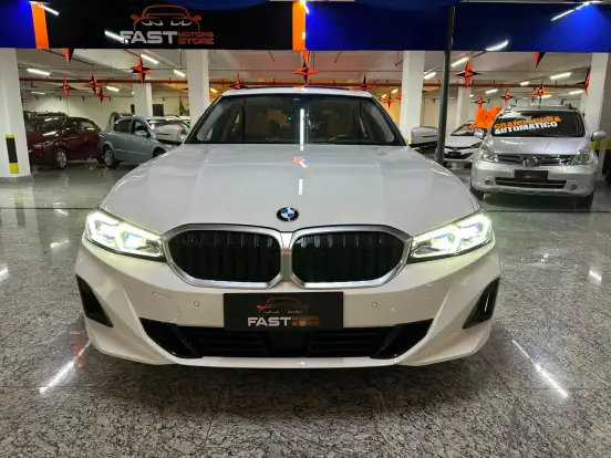 BMW-320i-2023