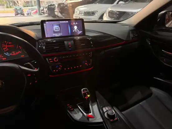 BMW-320i-2.0 SPORT 16V TURBO ACTIVE FLEX 4P AUTOMÁTICO BMW-320i-2018