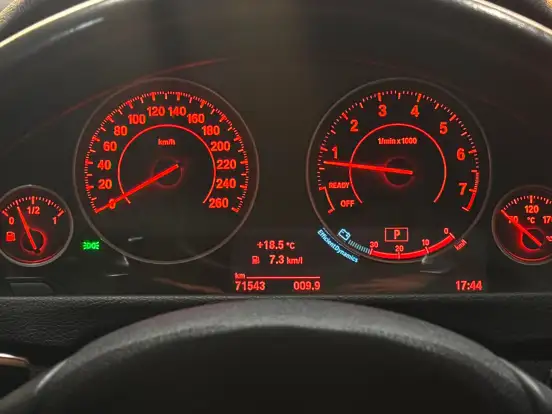 BMW-320i-2.0 SPORT 16V TURBO ACTIVE FLEX 4P AUTOMÁTICO BMW-320i-2018