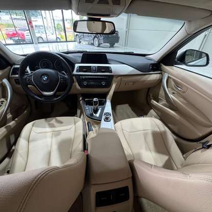 BMW-320i-2014