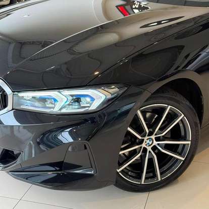 BMW-320i-2024