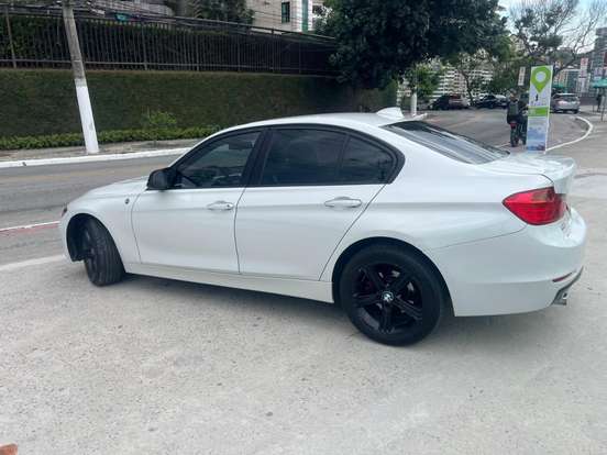BMW-320i-2.0 16V TURBO GASOLINA 4P AUTOMÁTICO BMW-320i-2013