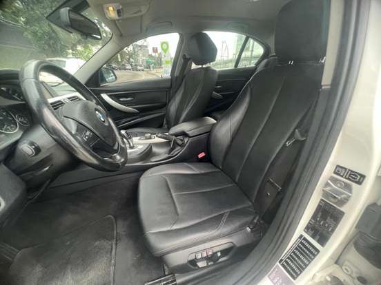 BMW-320i-2.0 16V TURBO GASOLINA 4P AUTOMÁTICO BMW-320i-2013