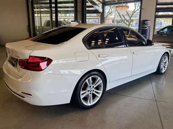 BMW-320i-2.0 M SPORT GP 16V TURBO ACTIVE FLEX 4P AUTOMÁTICO BMW-320i-2018