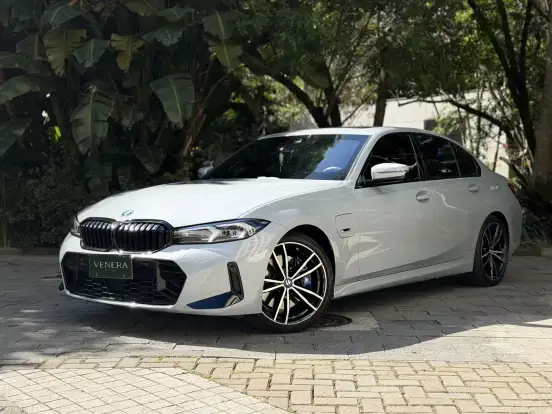 BMW-330e-2.0 16V TURBO HÍBRIDO M SPORT AUTOMÁTICO BMW-330e-2022