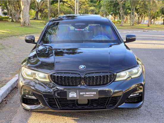 BMW-330i-2019