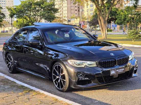 BMW-330i-2019