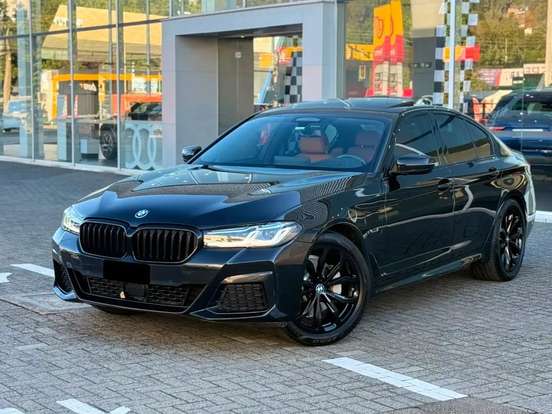 BMW-530e-2023