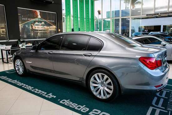 BMW-760Li-6.0 SEDAN V12 48V GASOLINA 4P AUTOMÁTICO BMW-760Li-2010