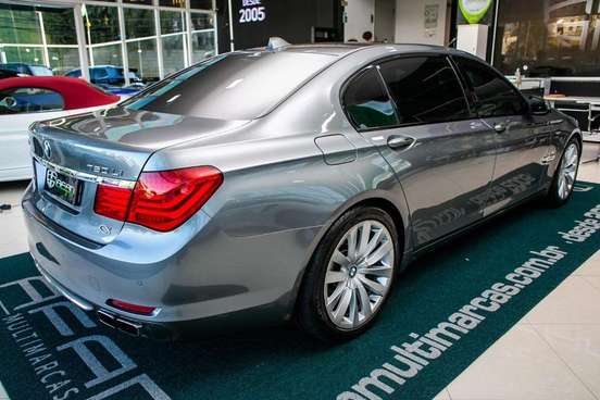 BMW-760Li-6.0 SEDAN V12 48V GASOLINA 4P AUTOMÁTICO BMW-760Li-2010