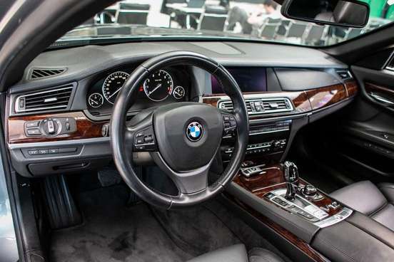 BMW-760Li-6.0 SEDAN V12 48V GASOLINA 4P AUTOMÁTICO BMW-760Li-2010
