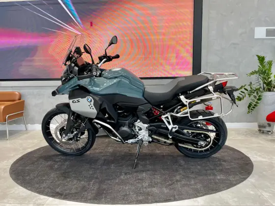 BMW F 900 GS ADVENTURE BMW F 900 GS ADVENTURE
