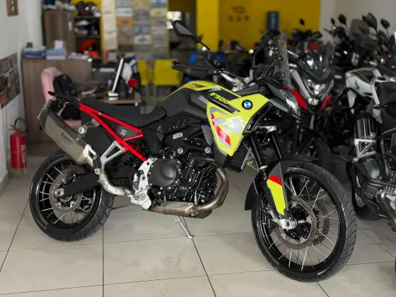 BMW F 900 GS PLUS 