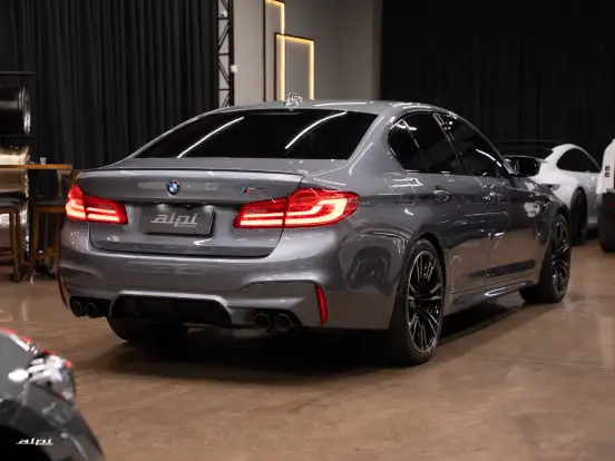 BMW-M5-2019