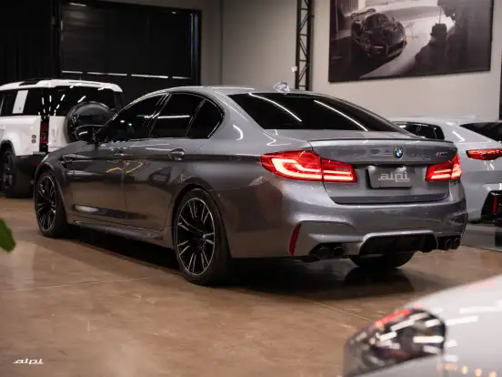 BMW-M5-4.4 V8 TWIN POWER M XDRIVE STEPTRONIC BMW-M5-2019