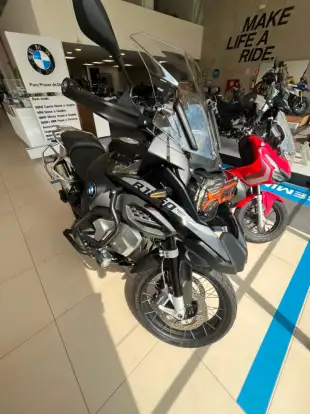 BMW-R 1250 GS ADVENTURE PREMIUM TRIPLE BLACK-2022
