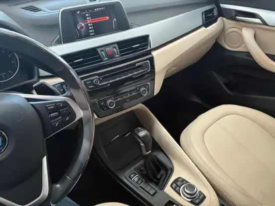 BMW-X1-2016