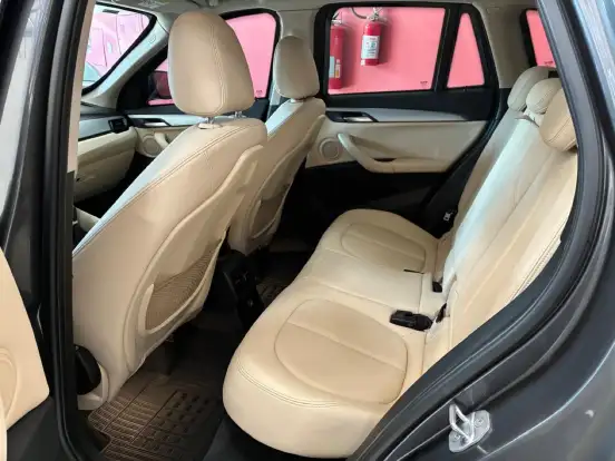 BMW-X1-2016