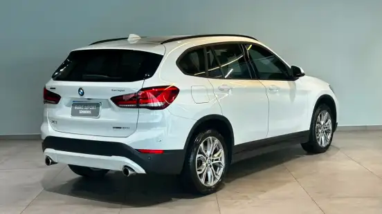BMW-X1-2021