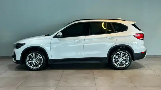 BMW-X1-2021