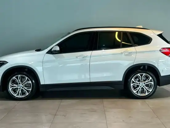 BMW-X1-2.0 16V TURBO ACTIVEFLEX SDRIVE20I GP 4P AUTOMÁTICO BMW-X1-2021