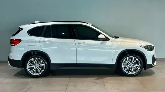 BMW-X1-2021