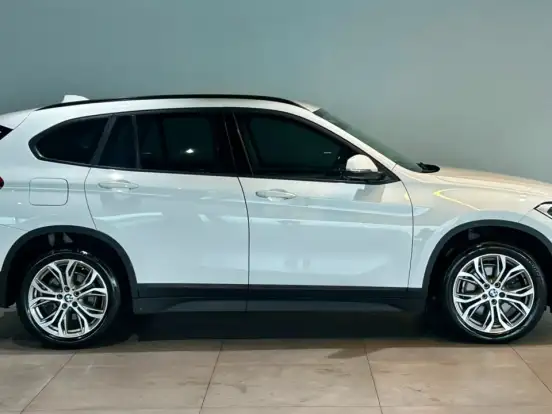 BMW-X1-2.0 16V TURBO ACTIVEFLEX SDRIVE20I GP 4P AUTOMÁTICO BMW-X1-2021