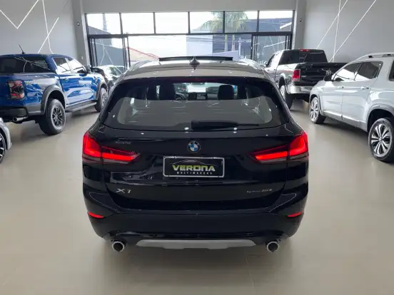 BMW-X1-2.0 16V TURBO ACTIVEFLEX SDRIVE20I X-LINE 4P AUTOMÁTICO BMW-X1-2021