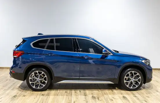 BMW-X1-2021
