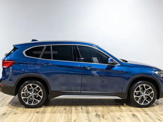 BMW-X1-2.0 16V TURBO ACTIVEFLEX SDRIVE20I X-LINE 4P AUTOMÁTICO BMW-X1-2021