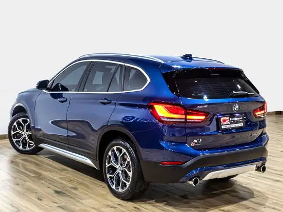 BMW-X1-2.0 16V TURBO ACTIVEFLEX SDRIVE20I X-LINE 4P AUTOMÁTICO BMW-X1-2021