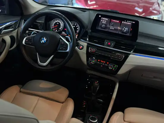 BMW-X1-2.0 16V TURBO ACTIVEFLEX SDRIVE20I X-LINE 4P AUTOMÁTICO BMW-X1-2020