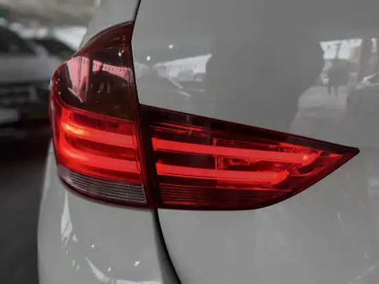 BMW-X1-2.0 16V TURBO GASOLINA SDRIVE20I 4P AUTOMÁTICO BMW-X1-2013
