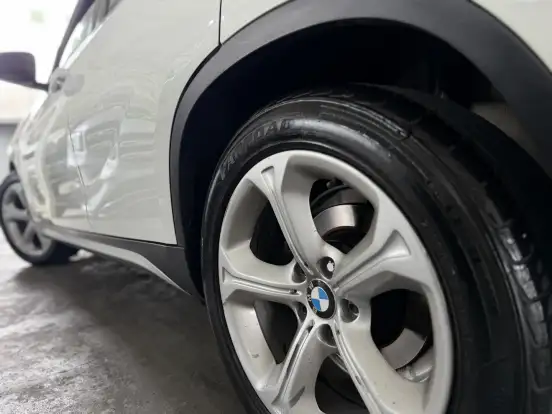 BMW-X1-2013