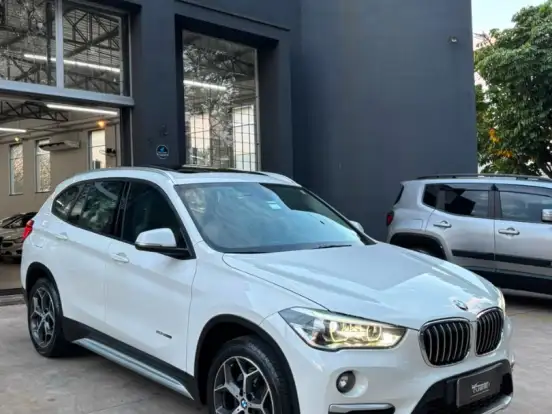 BMW-X1-2.0 16V TURBO GASOLINA SDRIVE20I X-LINE 4P AUTOMÁTICO BMW-X1-2017