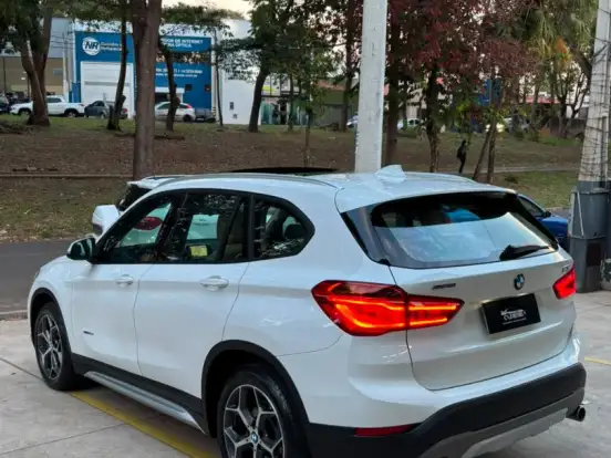 BMW-X1-2.0 16V TURBO GASOLINA SDRIVE20I X-LINE 4P AUTOMÁTICO BMW-X1-2017