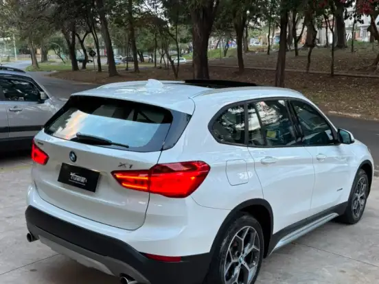 BMW-X1-2.0 16V TURBO GASOLINA SDRIVE20I X-LINE 4P AUTOMÁTICO BMW-X1-2017