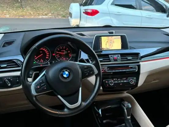 BMW-X1-2.0 16V TURBO GASOLINA SDRIVE20I X-LINE 4P AUTOMÁTICO BMW-X1-2017